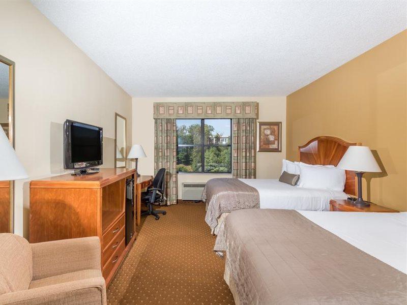 Baymont By Wyndham Asheville/Biltmore Buitenkant foto